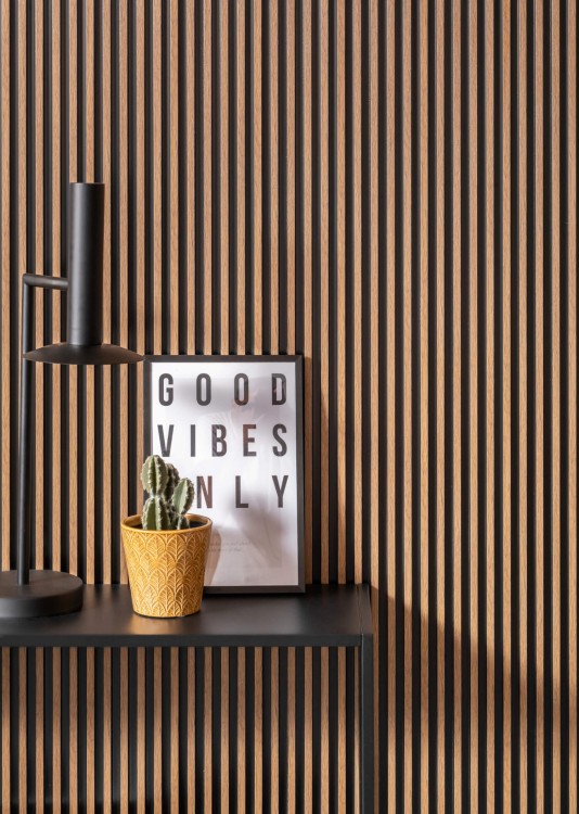 L0106 lamele na ścianę w kolorze dębu klasycznego.jpg