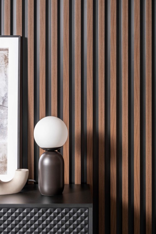 L0304 ciemne lamele w kolorze dębu na ścianę Mardom.jpg